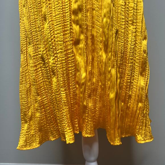 Express Satin V-Neck Flutter Sleeve Pleated Cutout Midi Dress Sz M Yellow Gold - Picture 5 of 11